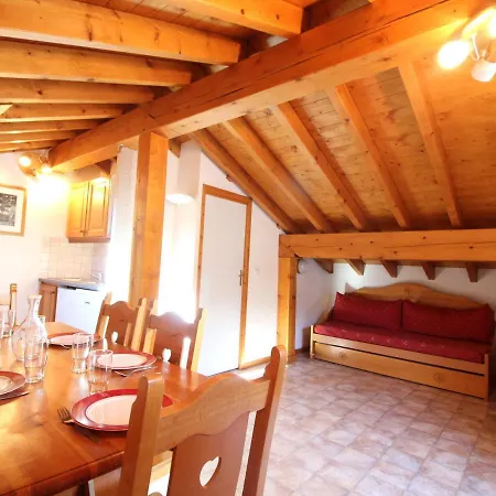 6 Pers A Lanslevillard-val Cenis, Proche Pistes Et Commerces - Fr-1-508-64
